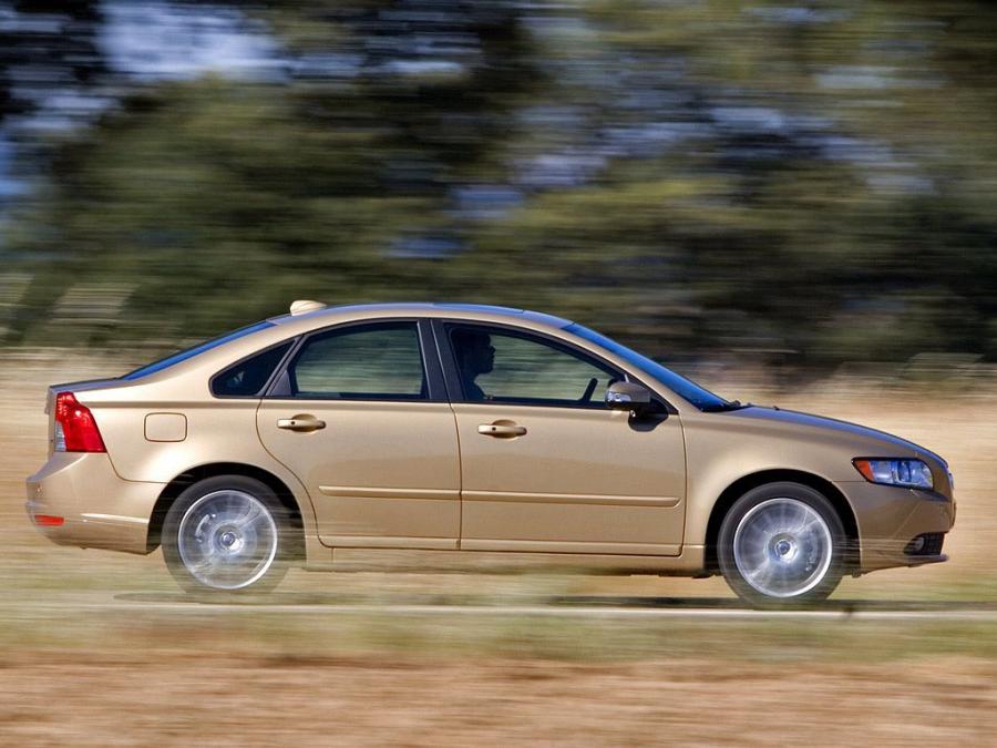  Volvo S40 2 0D 2007 года  (фото 2 из 5)